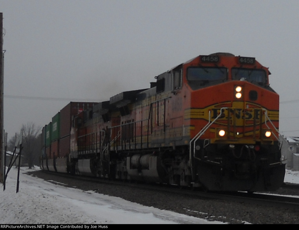 BNSF 4458 East